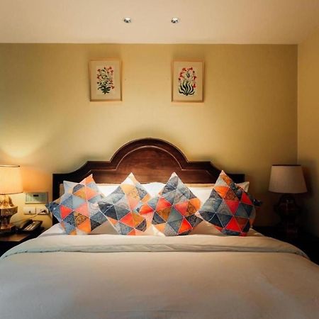 Sheik Istana Hotel Chiangmal Чиангмай Экстерьер фото
