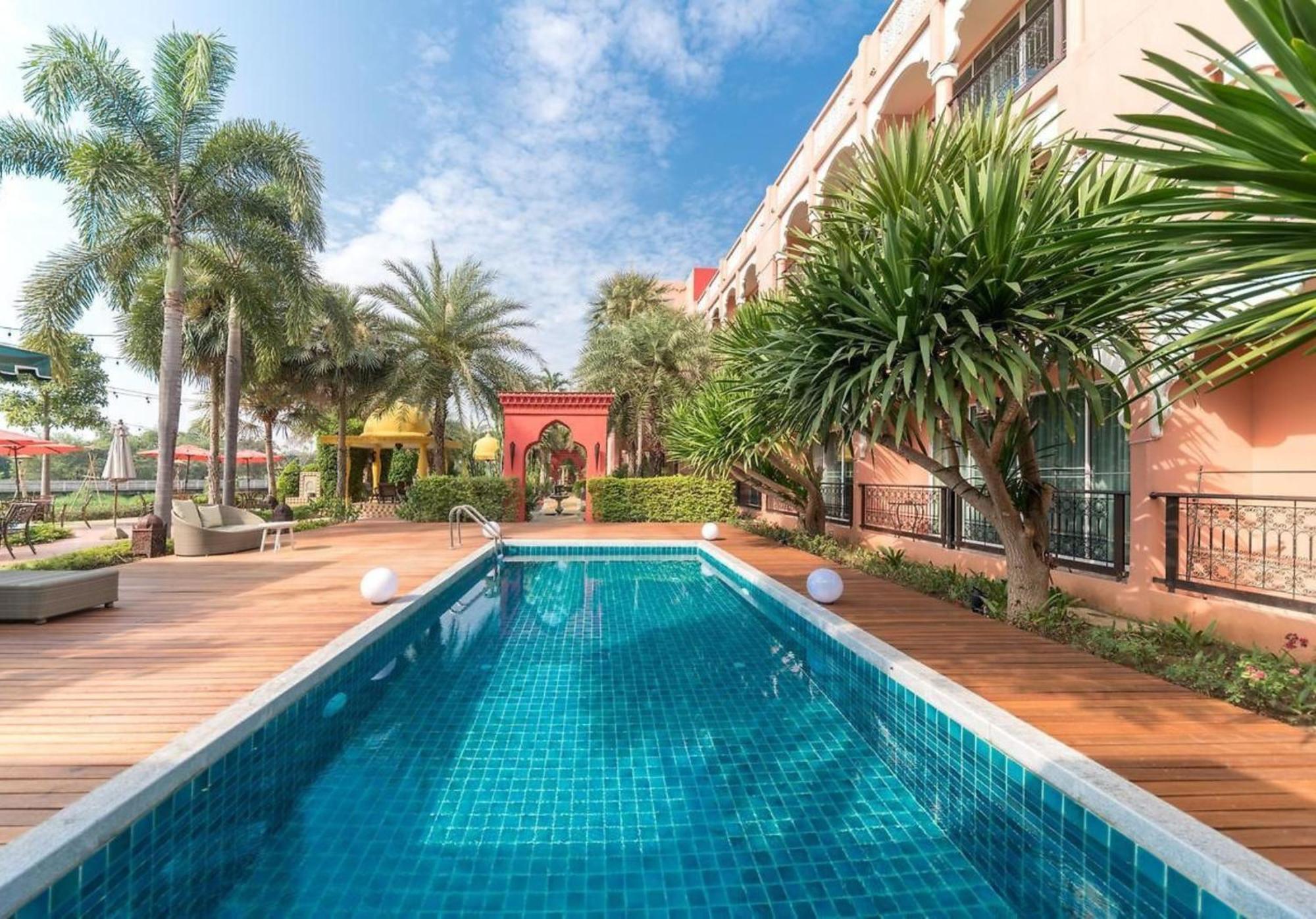 Sheik Istana Hotel Chiangmal Чиангмай Экстерьер фото