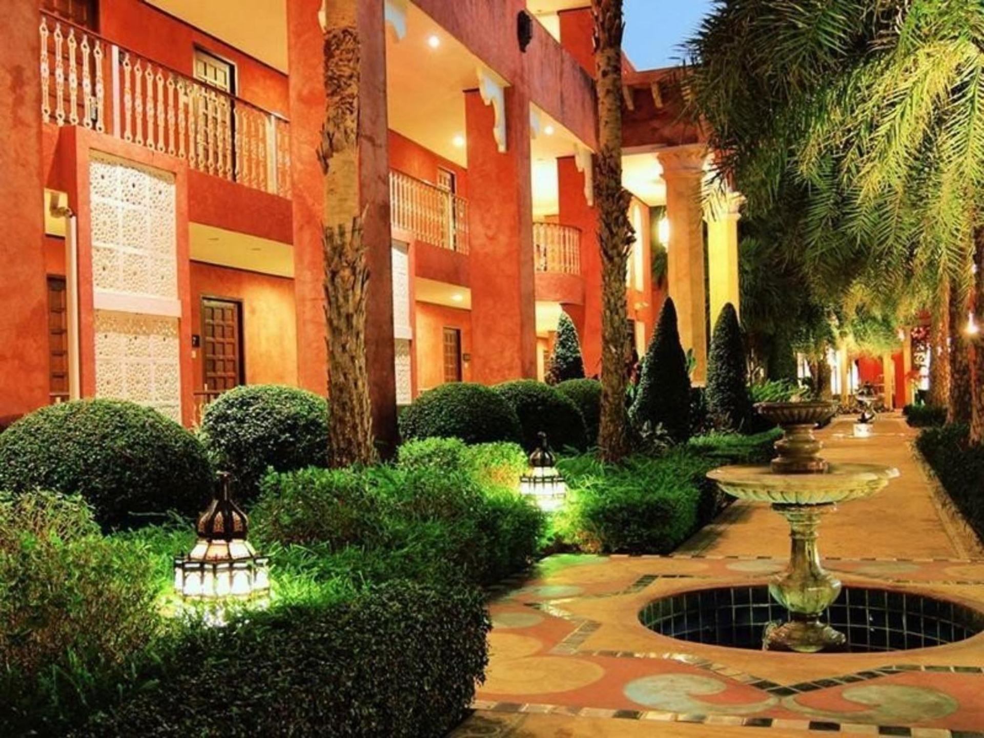 Sheik Istana Hotel Chiangmal Чиангмай Экстерьер фото