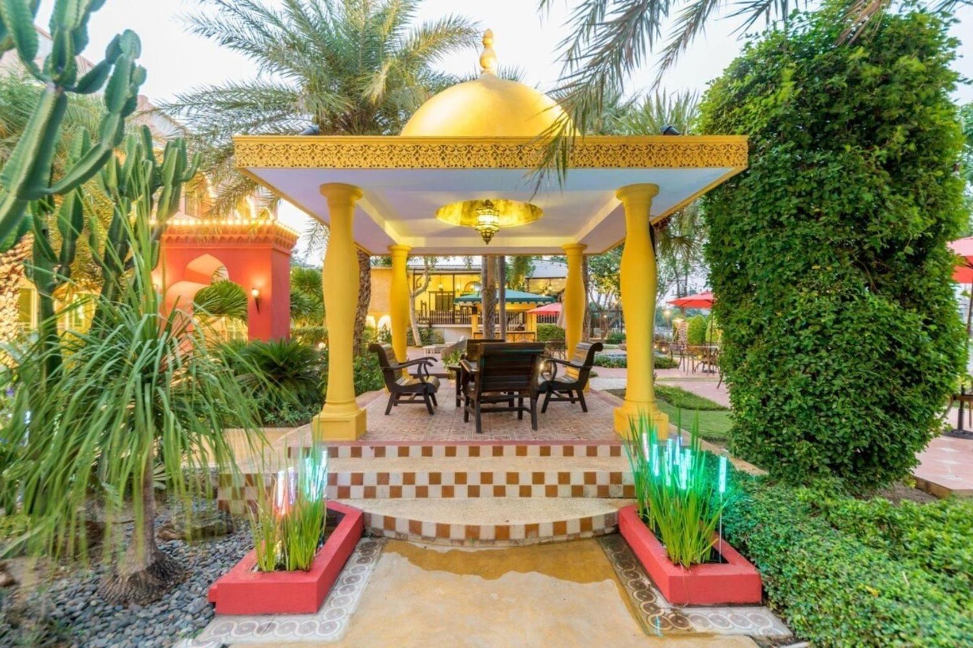 Sheik Istana Hotel Chiangmal Чиангмай Экстерьер фото
