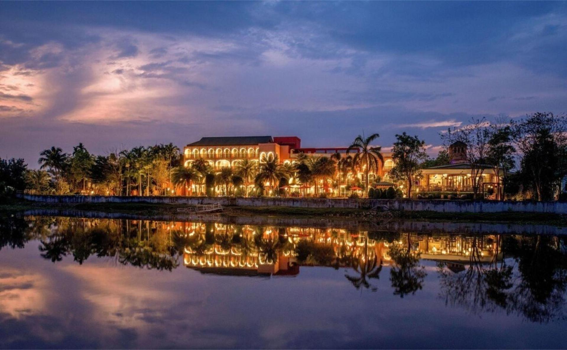 Sheik Istana Hotel Chiangmal Чиангмай Экстерьер фото