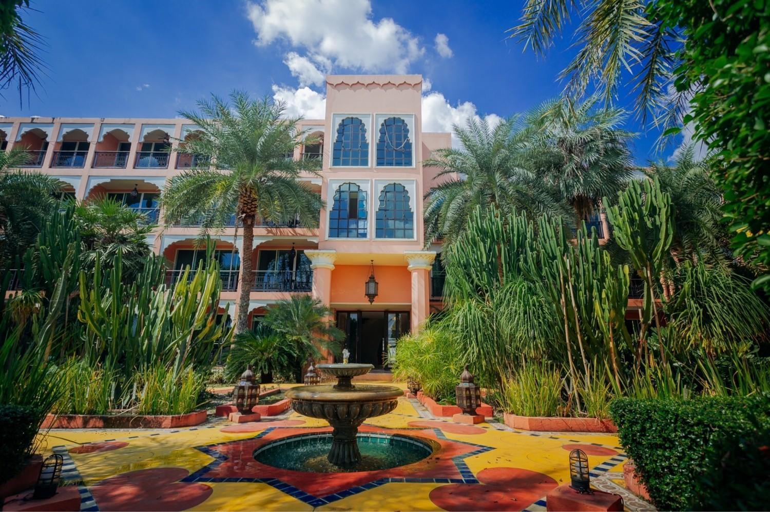 Sheik Istana Hotel Chiangmal Чиангмай Экстерьер фото