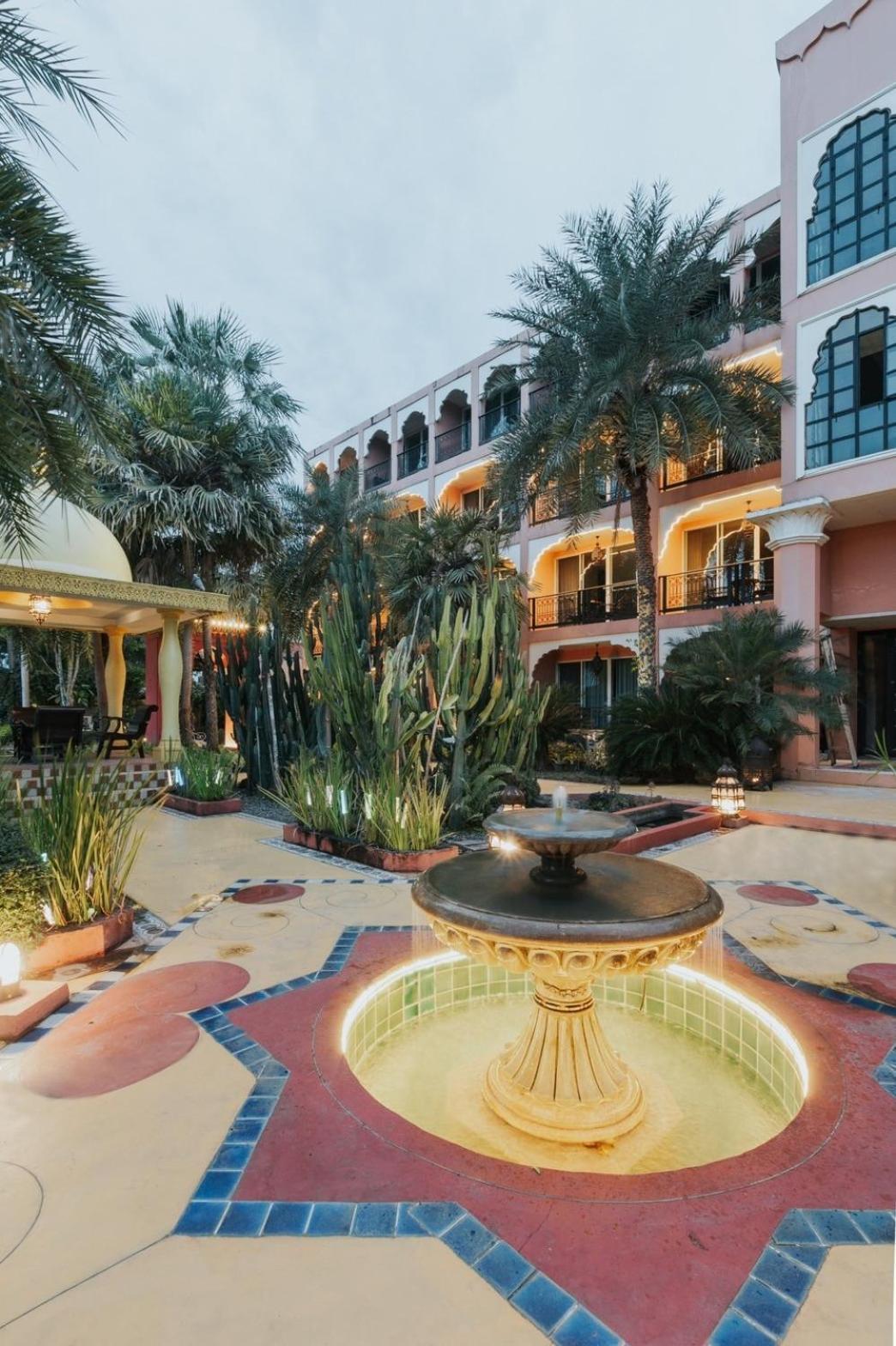 Sheik Istana Hotel Chiangmal Чиангмай Экстерьер фото