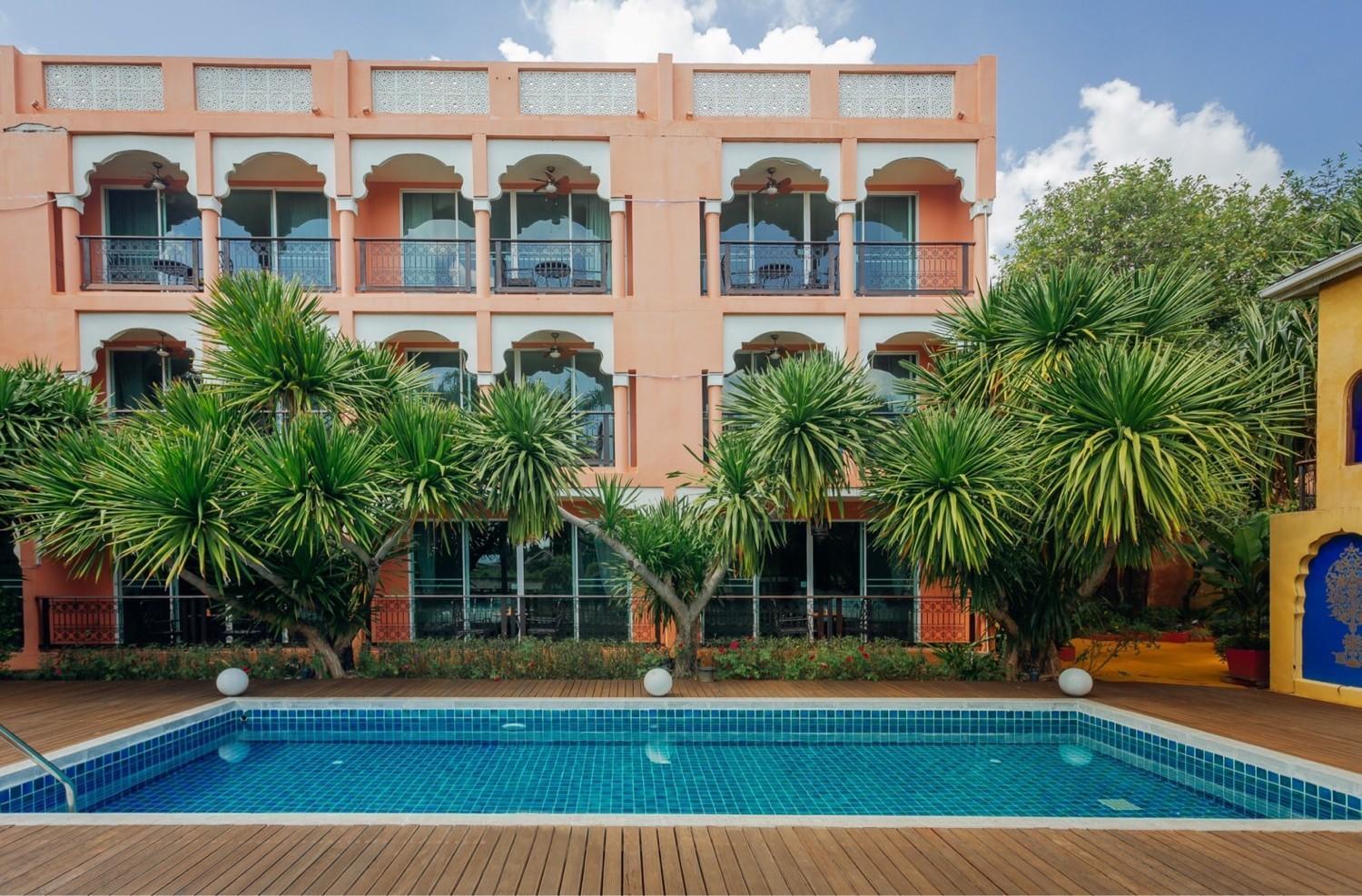 Sheik Istana Hotel Chiangmal Чиангмай Экстерьер фото